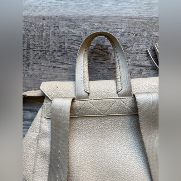 Freshly Picked Mini Classic Cream Diaper Bag - Picture 7 of 16